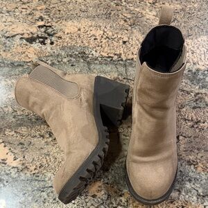 Stylish Tan Ankle Booties